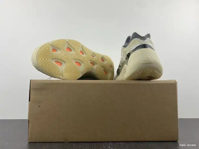 hype ID1674 Yeezy V3 Fade Adidas Salt 700 0521